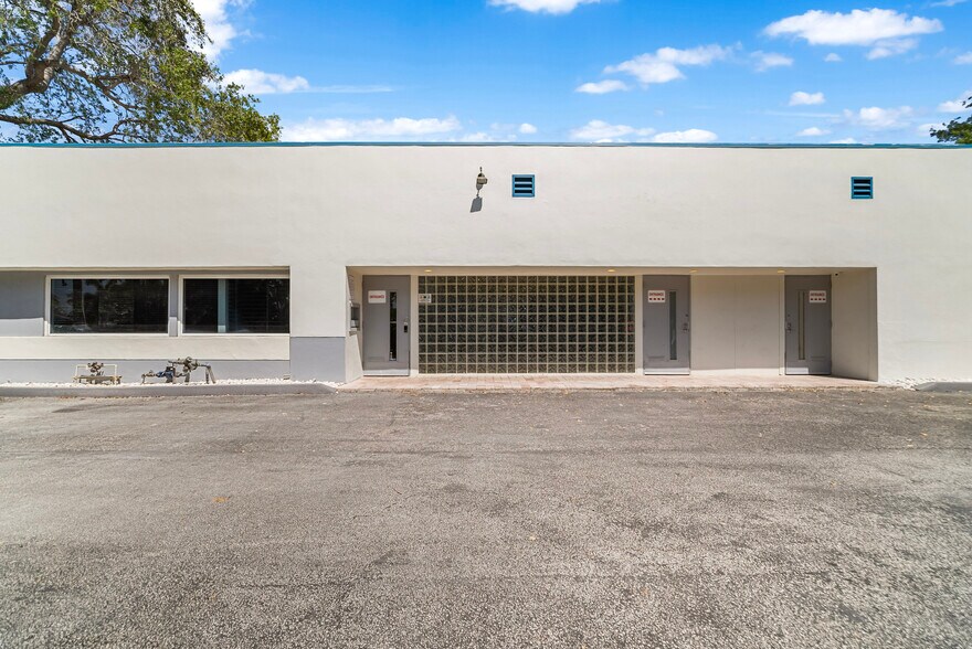 850 SE 7th St, Deerfield Beach, FL à vendre - Photo de l’immeuble – Image 1 sur 79