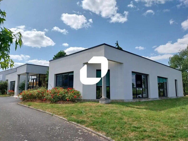 Bureau dans Carquefou à louer - Photo de l’immeuble – Image 1 sur 11