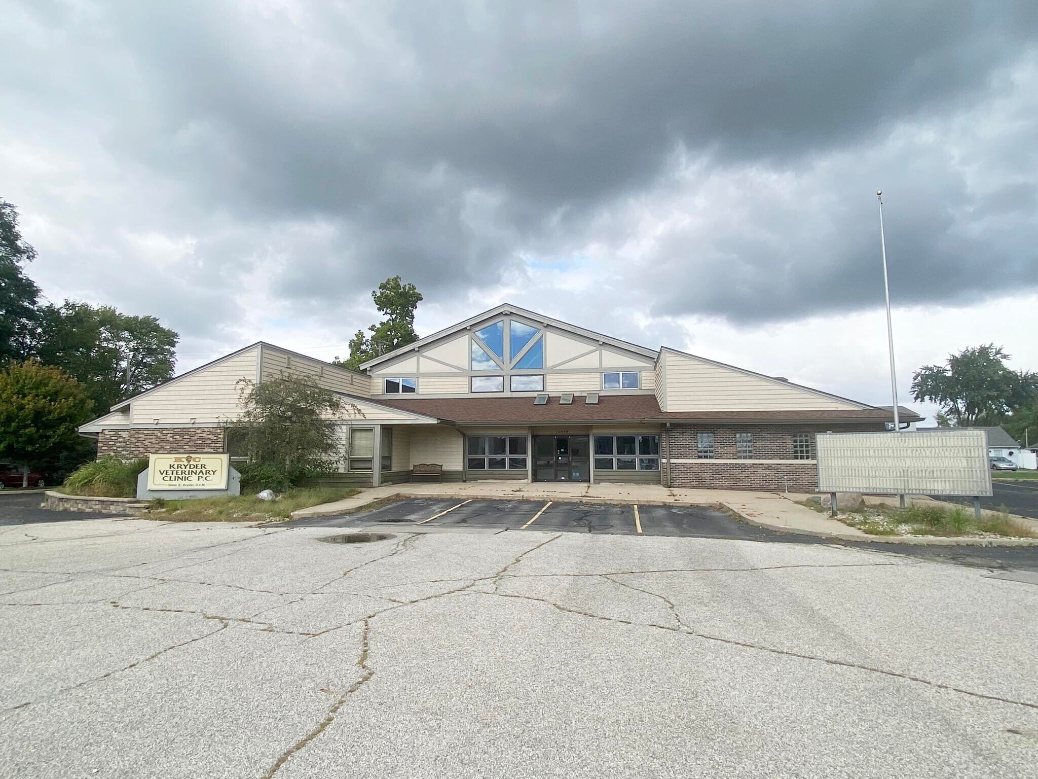 12555 SR 23 SR 23, Granger, IN à louer Photo principale– Image 1 sur 20