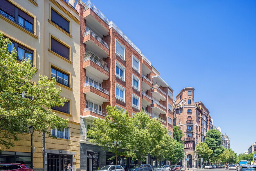 Calle de Francisco de Rojas, 5, Madrid, Madrid à louer - Photo de l’immeuble – Image 3 sur 3