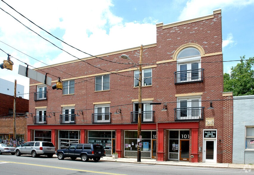 3205 N Davidson St, Charlotte, NC à louer - Photo de l’immeuble – Image 2 sur 4