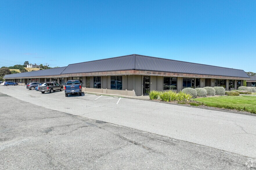 1-55 Mitchell Blvd, San Rafael, CA à vendre - Photo de l’immeuble – Image 3 sur 6