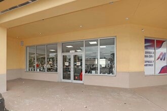 11424-11648 Quail Roost Dr, Miami, FL à louer Photo intérieure– Image 2 sur 10