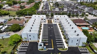Plus de détails pour 25265 SW 134th Ave, Homestead, FL - Logement à vendre