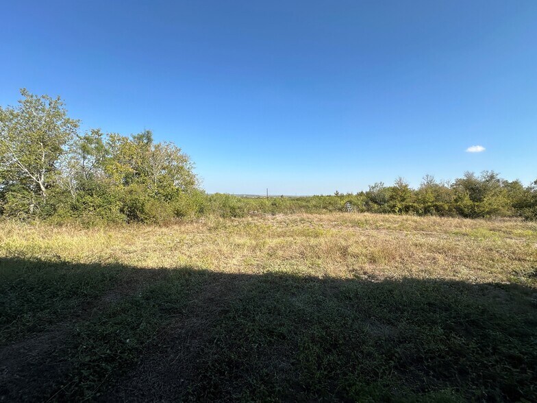 12545 Glass Rd, Buda, TX à vendre - Photo de l’immeuble – Image 3 sur 35