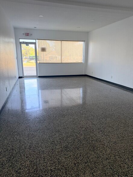 923 49th St S, Gulfport, FL à louer - Photo de l’immeuble – Image 2 sur 8