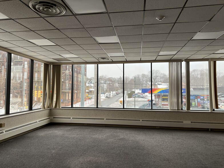 1500 Genesee St, Utica, NY à louer - Photo intérieure – Image 2 sur 31