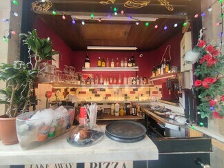 Plus de détails pour Local commercial à louer