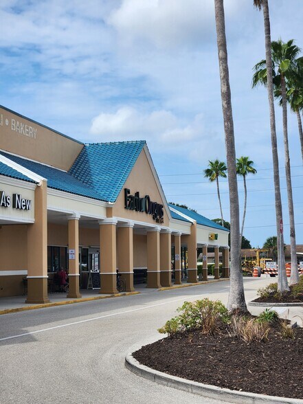 1205 Beneva Rd S, Sarasota, FL à louer - Photo de l’immeuble – Image 2 sur 5