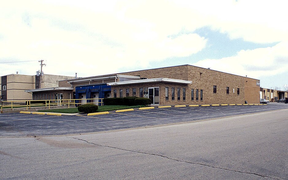 11743 S Mayfield Ave, Alsip, IL à louer - Photo de l’immeuble – Image 3 sur 15