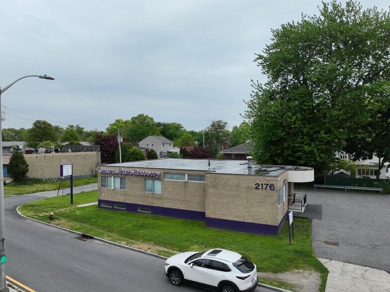 2176 Central Park Ave, Yonkers, NY à vendre – Image 3 sur 32