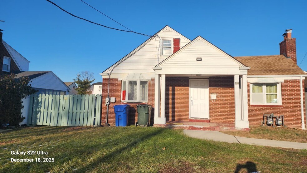 800 Green St, Iselin, NJ à vendre - Photo de l’immeuble – Image 2 sur 11