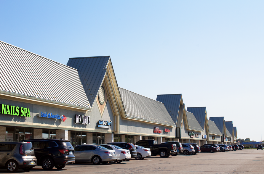 7800-7870 E 96th St, Fishers, IN à louer - Photo de l’immeuble – Image 1 sur 7