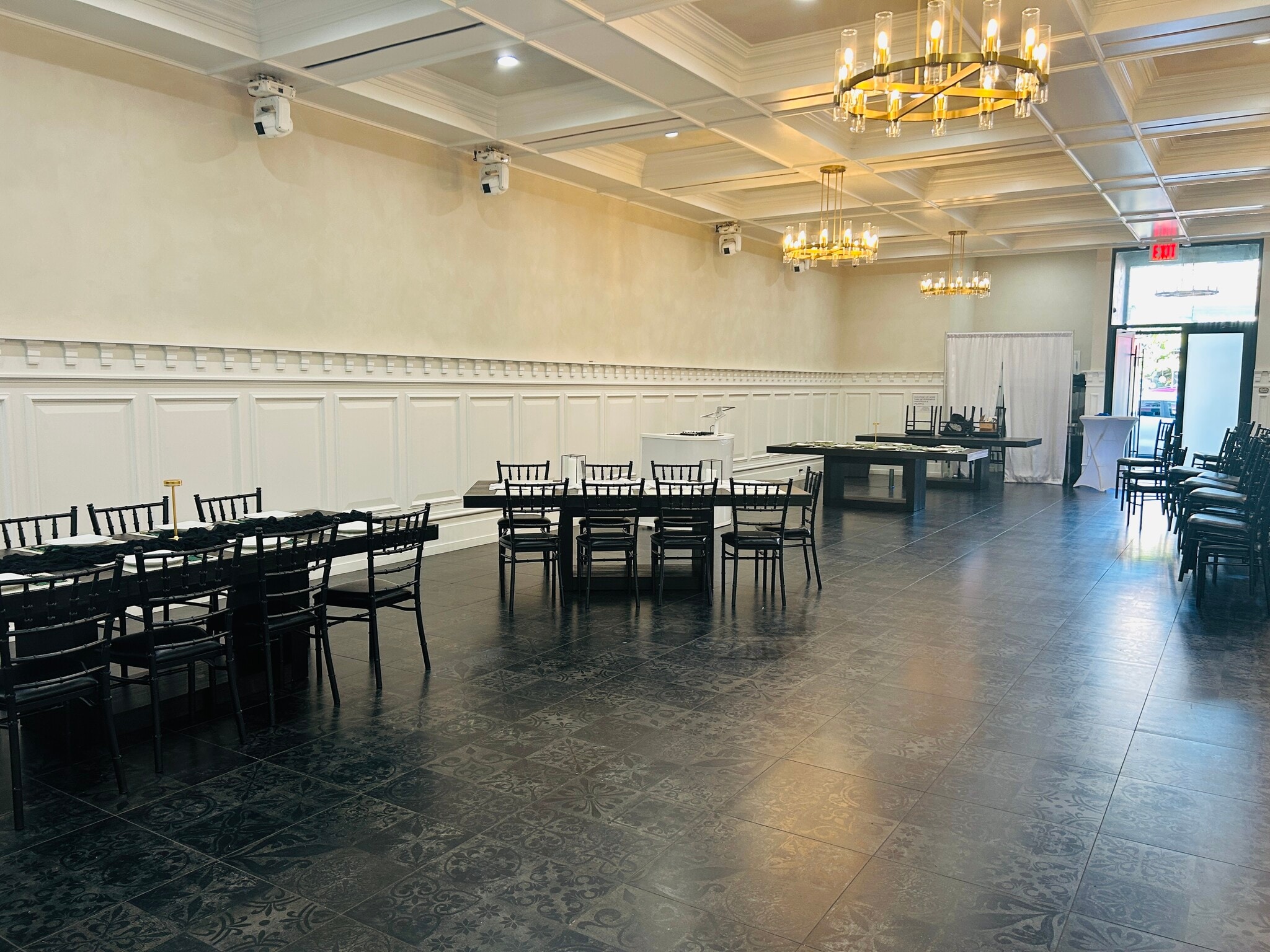 431 Beach 129th St, Belle Harbor, NY à louer Photo intérieure– Image 1 sur 14