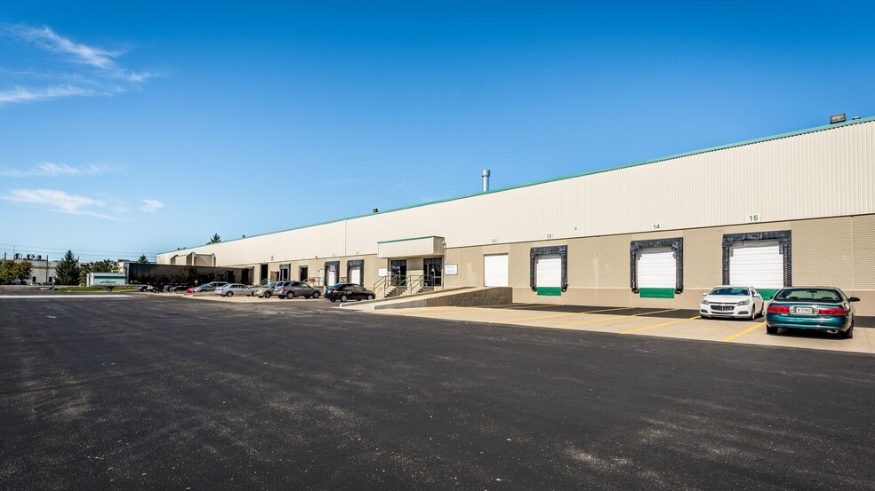 5850 W 80th St, Indianapolis, IN à louer - Photo de l’immeuble – Image 2 sur 22