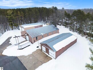 Plus de détails pour 4322 Church rd, Traverse City, MI - Industriel/Logistique à vendre