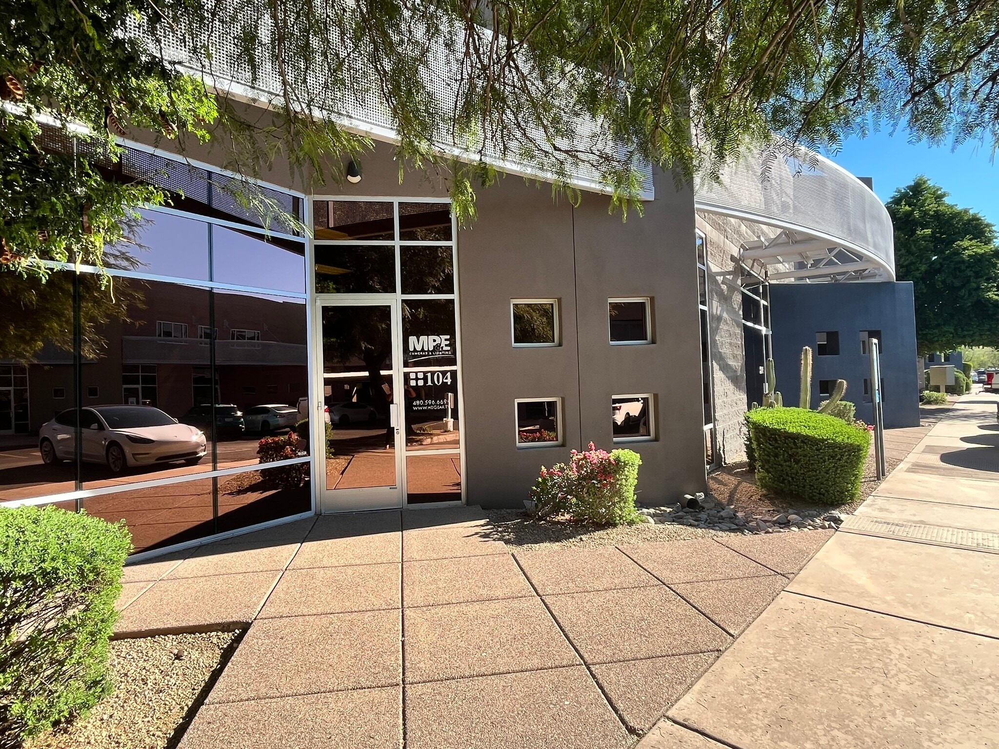 16585 N 92nd St, Scottsdale, AZ à louer Photo de l’immeuble– Image 1 sur 2