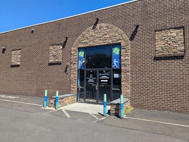 1065 Industrial Blvd, Southampton, PA à louer - Photo de l’immeuble – Image 2 sur 19