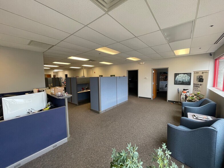 455 SW 5th St, Des Moines, IA à louer - Photo de l’immeuble – Image 2 sur 11