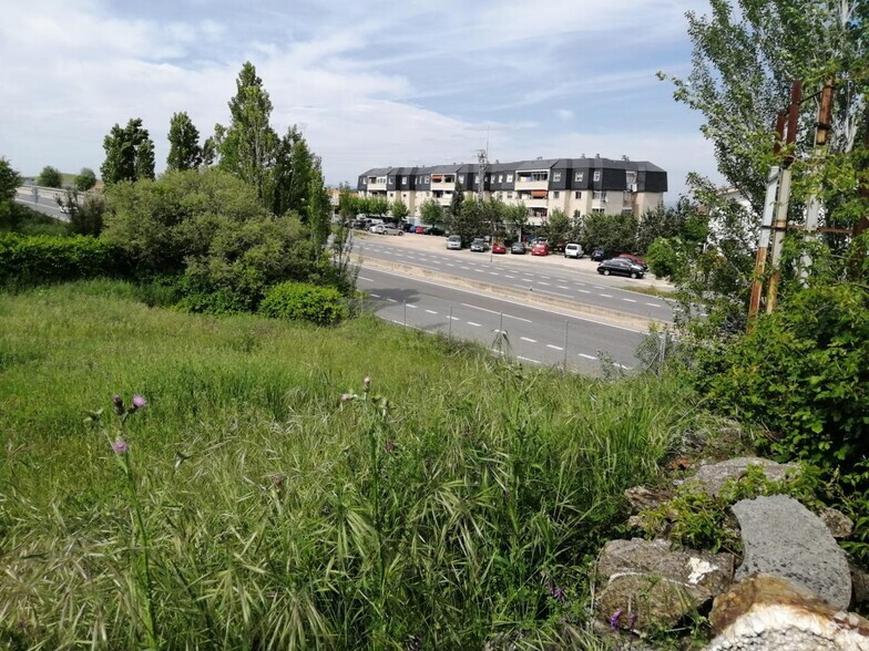 Terrain dans El Molar, Madrid à vendre - Photo de l’immeuble – Image 2 sur 2