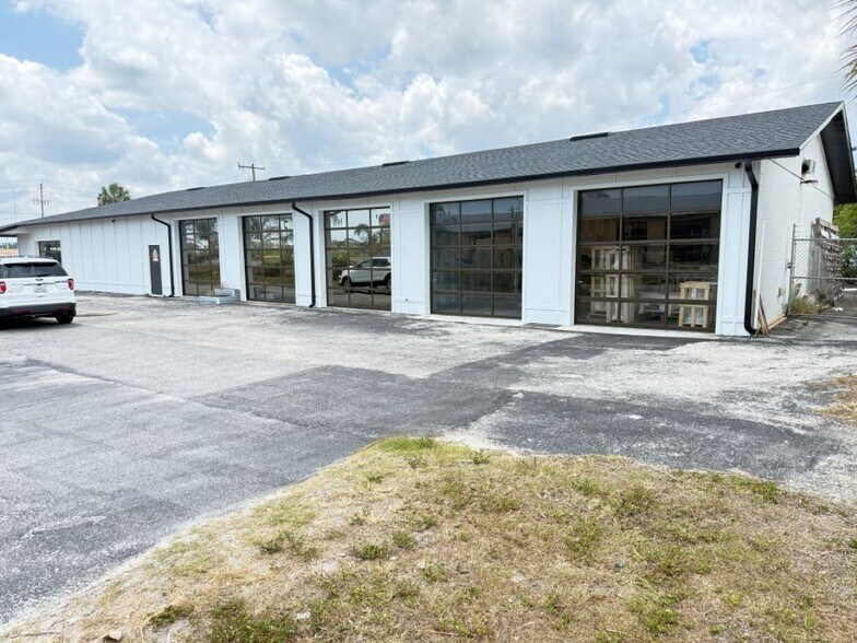 2130 King St, Cocoa, FL à louer - Photo de l’immeuble – Image 2 sur 12