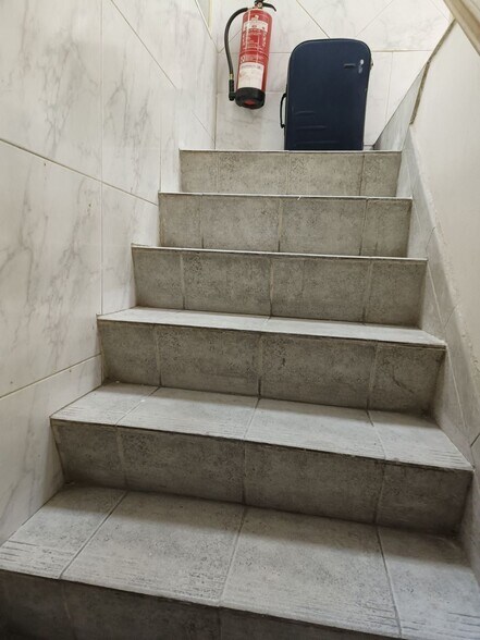 Immeuble residentiel dans Madrid, Madrid à vendre - Photo intérieure – Image 3 sur 5