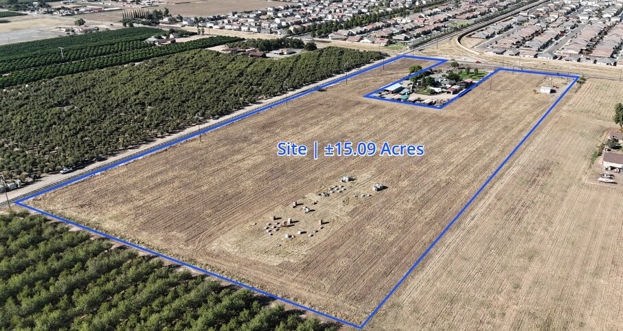 878 Temperance Ave, Fresno, CA à vendre Photo de l’immeuble– Image 1 sur 3