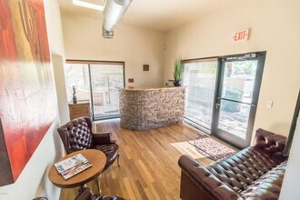 19840 N Cave Creek Rd, Phoenix, AZ à louer Photo intérieure– Image 2 sur 3