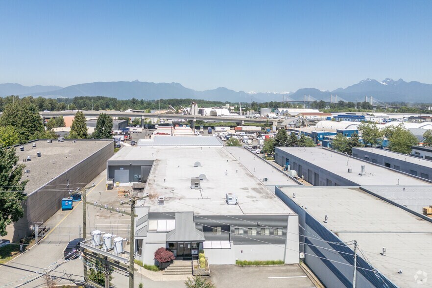 19689 Telegraph Trl, Langley Twp, BC à louer - Aérien – Image 2 sur 13