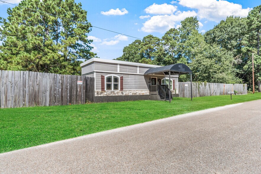 14000 McAlister Rd, Conroe, TX à vendre - Photo de l’immeuble – Image 3 sur 25