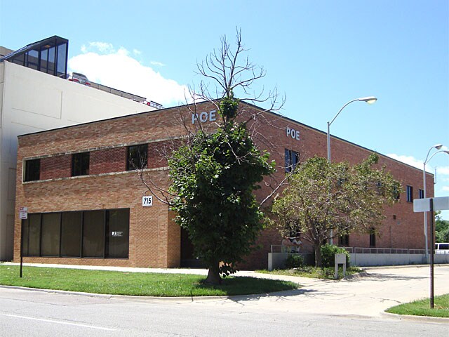 715 SW Harrison St, Topeka, KS à louer - Photo de l’immeuble – Image 2 sur 4