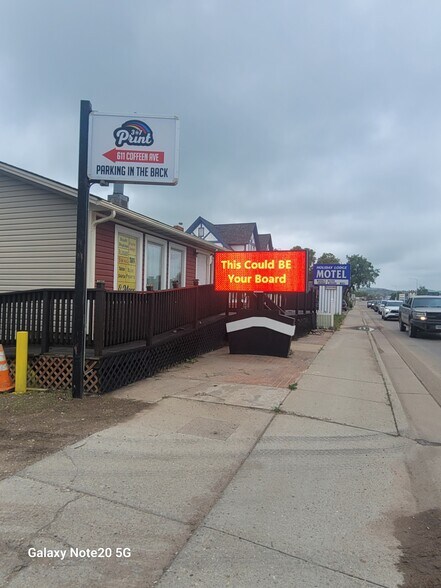 611 Coffeen Ave, Sheridan, WY à louer - Photo de l’immeuble – Image 3 sur 6