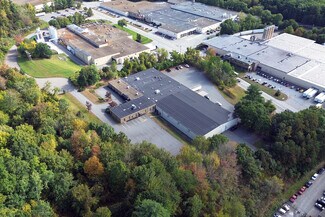 Plus de détails pour 154 Pioneer Dr, Leominster, MA - Industriel/Logistique à vendre