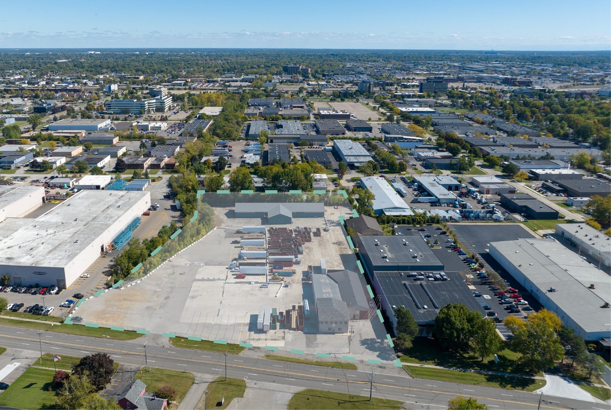 1258 Rochester Rd, Troy, MI à vendre Photo principale– Image 1 sur 9