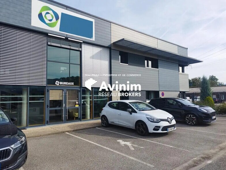 Bureau dans Scientrier à louer - Photo de l’immeuble – Image 1 sur 5