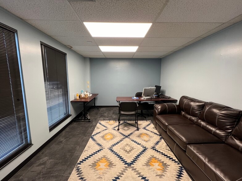4006 N Keystone Ave, Indianapolis, IN à vendre - Photo intérieure – Image 2 sur 29