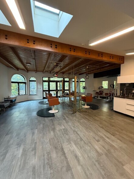 419 York Rd, New Hope, PA à vendre - Photo de l’immeuble – Image 2 sur 20