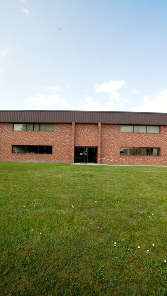12440 Delta St, Taylor, MI à vendre - Vidéo sur l’annonce professionnelle – Image 2 sur 9