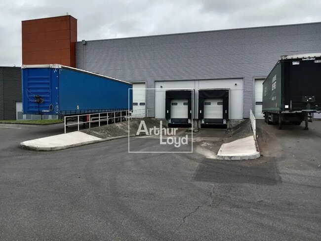 Plus de détails pour Local d'activités à louer