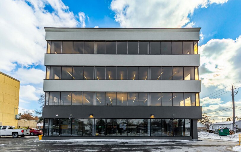 345 Wilson Ave, Toronto, ON à vendre - Photo de l’immeuble – Image 3 sur 18