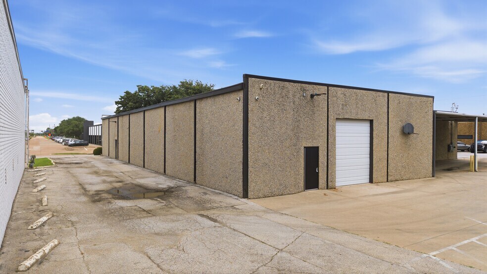 3130-3140 Towerwood Dr, Farmers Branch, TX à louer - Photo de l’immeuble – Image 3 sur 19