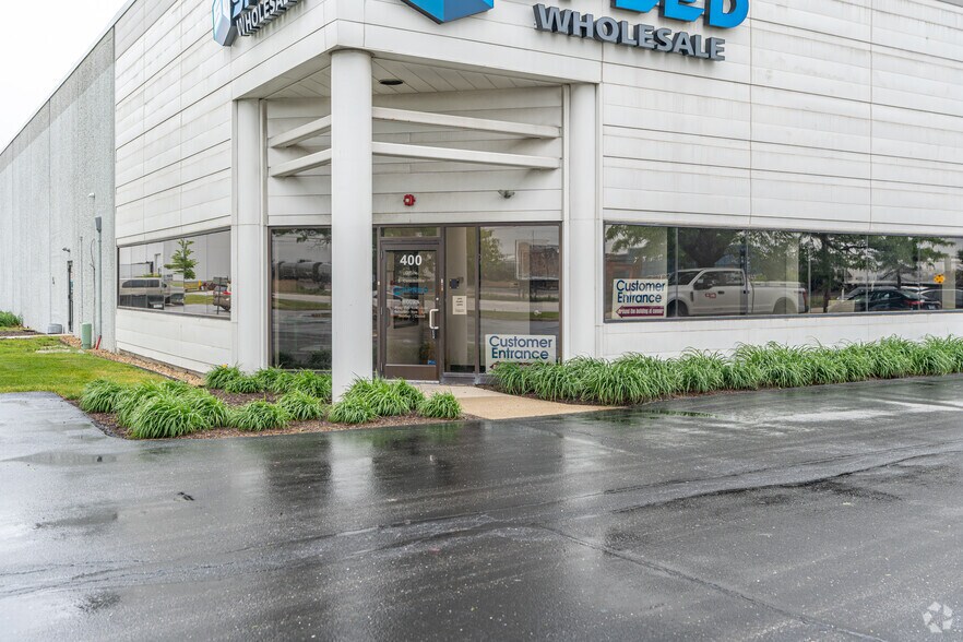 400-440 N York Rd, Bensenville, IL à louer - Photo de l’immeuble – Image 3 sur 6