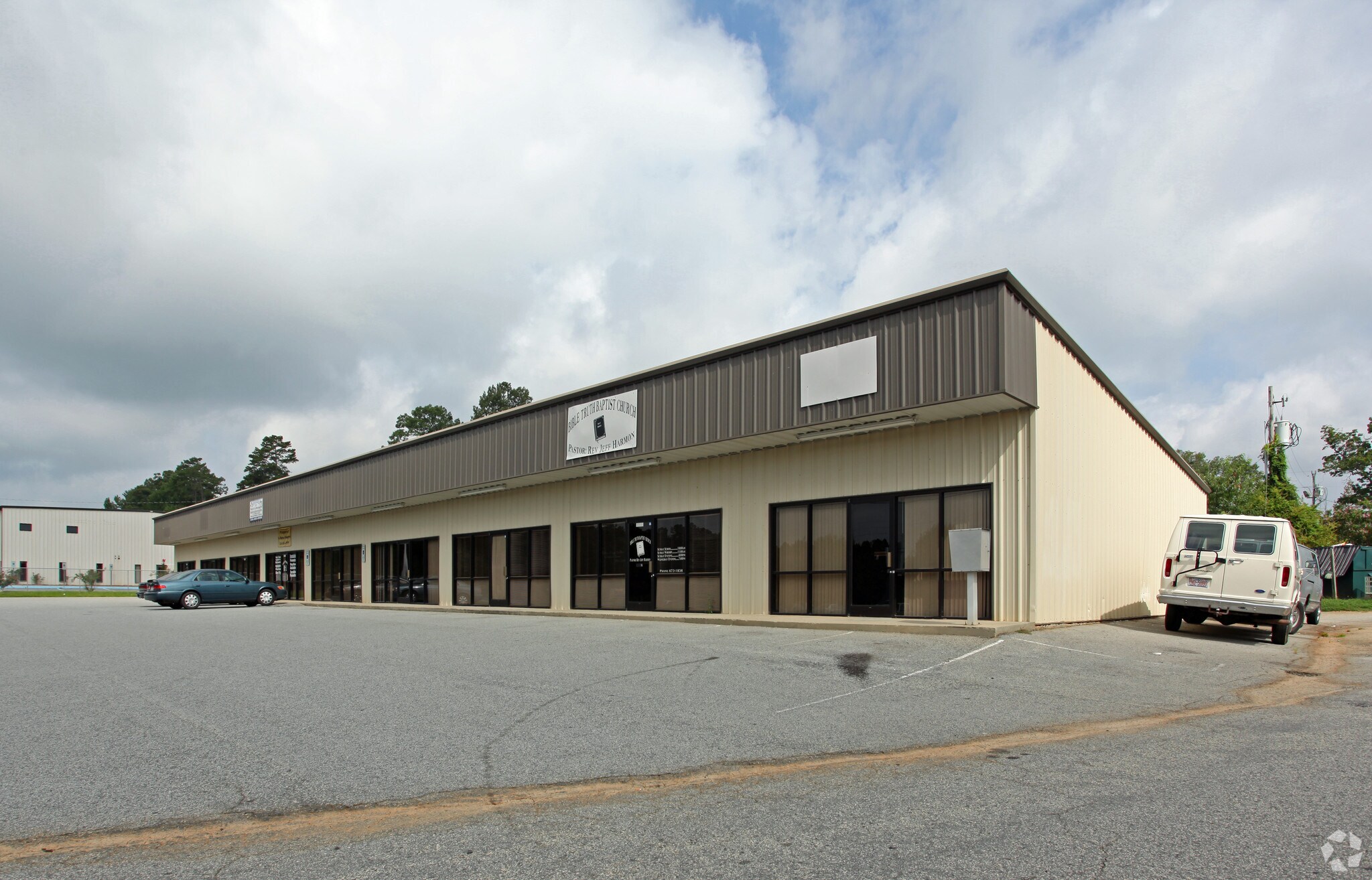 2419 N Fayetteville St, Asheboro, NC à louer Photo de l’immeuble– Image 1 sur 11