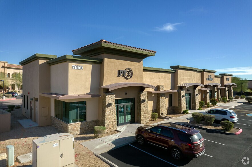 7659 E Pinnacle Peak Rd, Scottsdale, AZ à louer - Photo principale – Image 1 sur 4