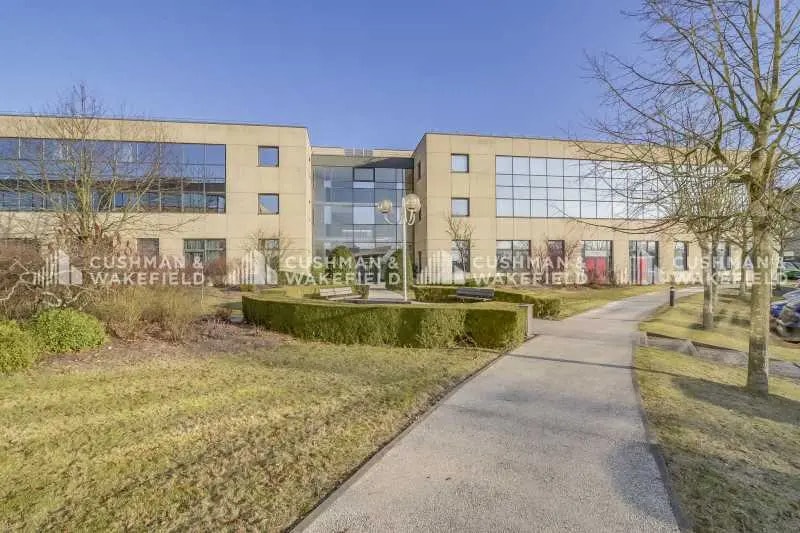 3 Avenue Du Canada, Les Ulis à louer - Photo de l’immeuble – Image 3 sur 11