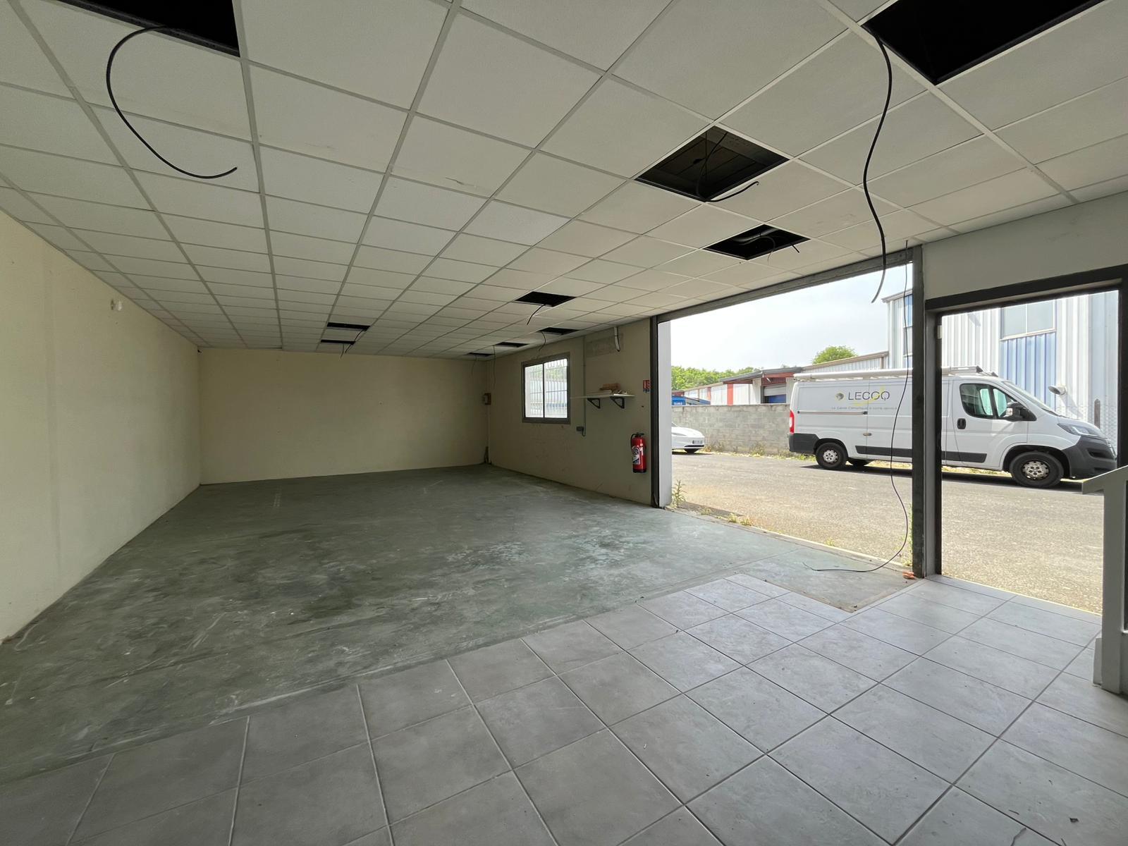 20 Rue Du 19 Mars 1962, Eysines à louer Photo principale– Image 1 sur 5