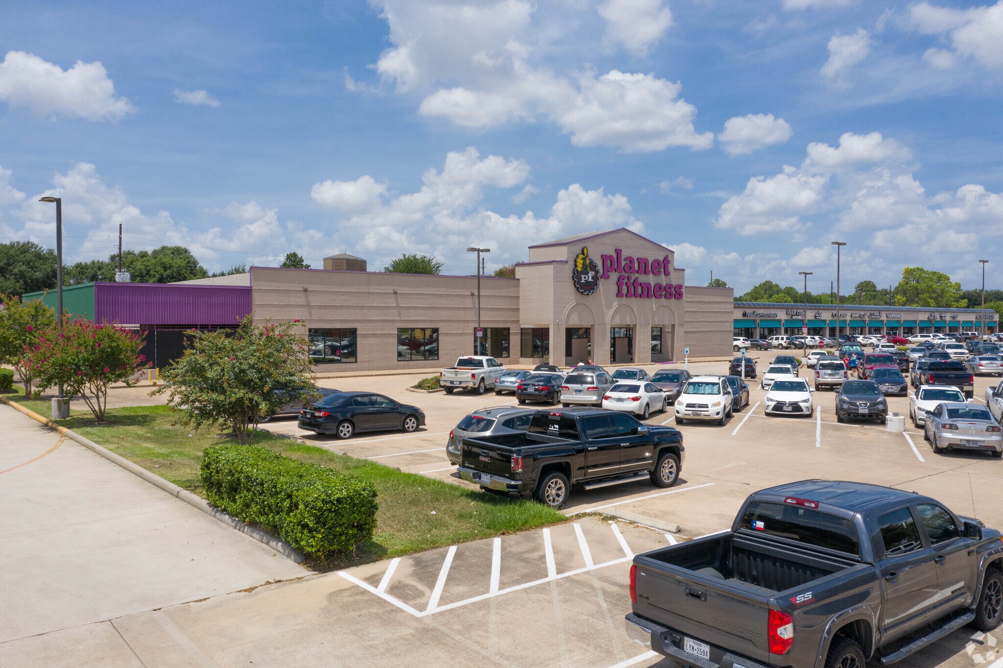 8475 N Hwy 6, Houston, TX à louer Photo principale– Image 1 sur 9
