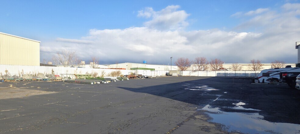 4172-4192 W 8370 S, West Jordan, UT à vendre - Photo de l’immeuble – Image 2 sur 7