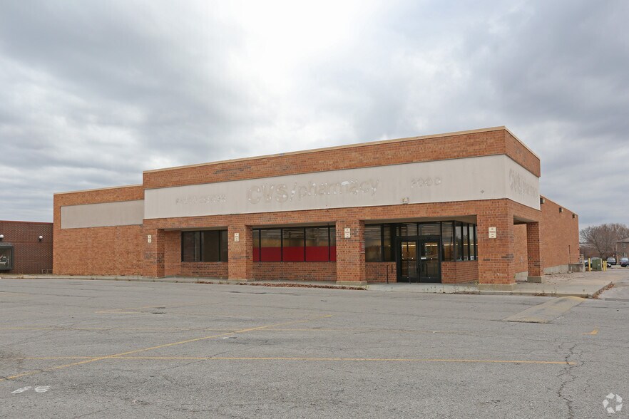 2011 E Santa Fe St, Olathe, KS à louer - Photo de l’immeuble – Image 2 sur 2