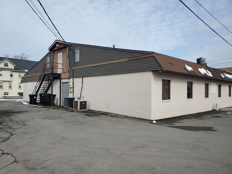 2282 Elmwood Ave, Kenmore, NY à vendre - Photo de l’immeuble – Image 3 sur 17